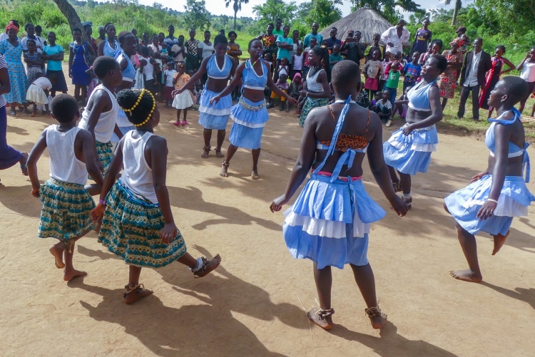 Danses acholi Voyage Ouganda