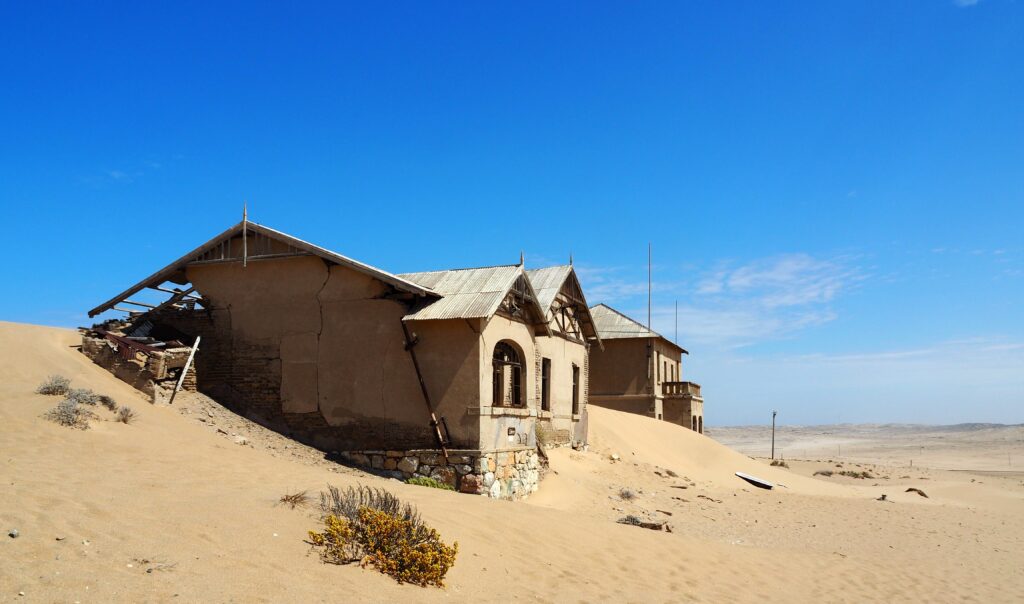 Namibie, Voyage sur mesure, Sossusvlei, chauffeur guide, Kalahari, Fish River Canyon, désert du Namib, Damaraland, Kolmanskop, agence spécialisée