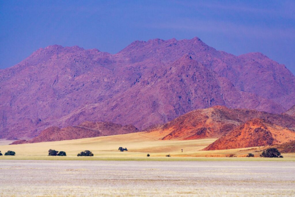 Namibie, Voyage sur mesure, Sossusvlei, chauffeur guide, Kalahari, Fish River Canyon, désert du Namib, Damaraland, agence spécialisée